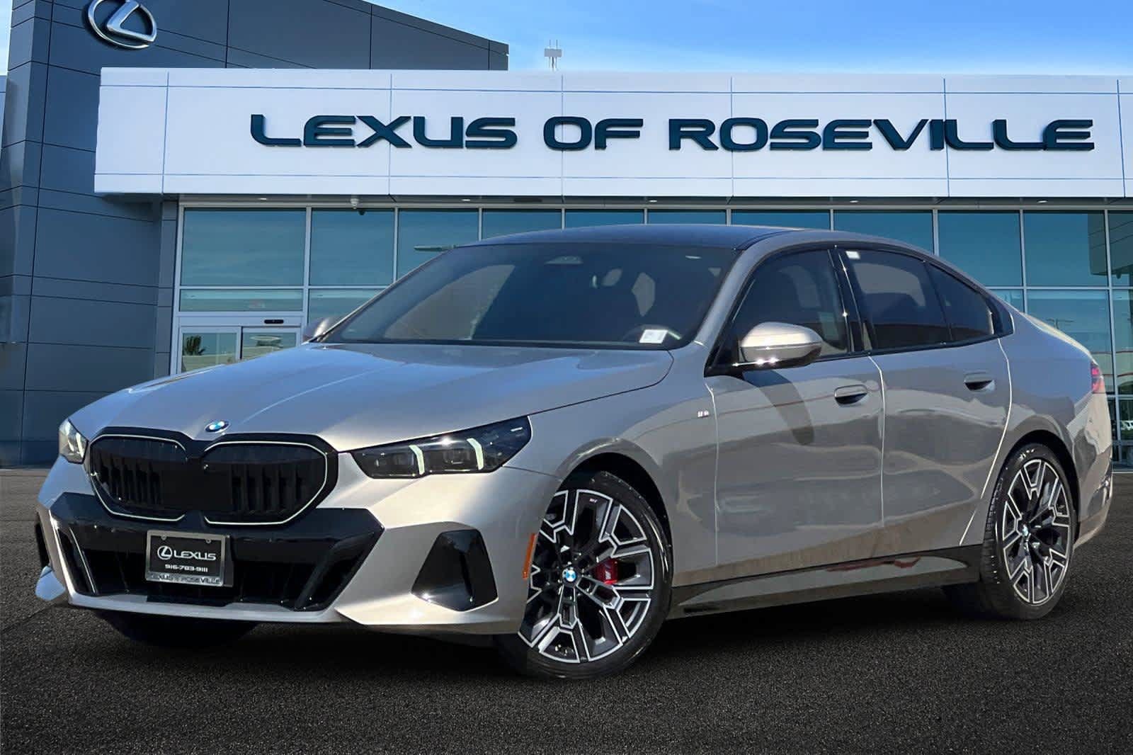 Used 2024 BMW 530i w/ Executive Package RWD image 1