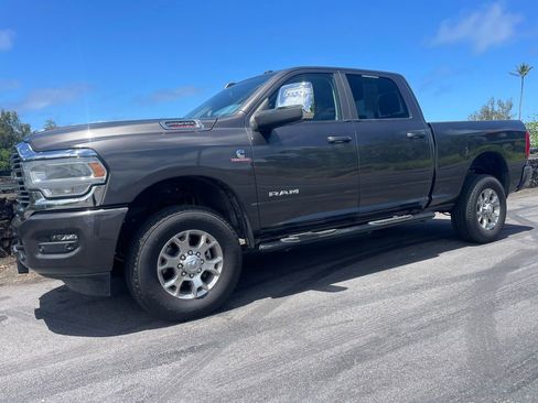 Used 2024 RAM 2500 Laramie AWD/4WD image 3