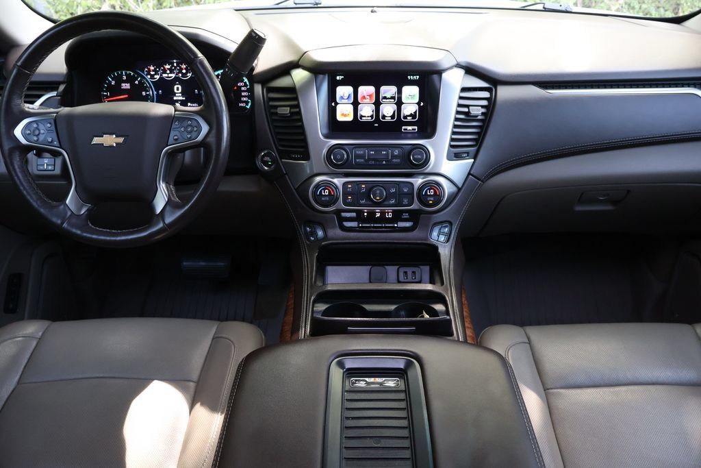 Used 2018 Chevrolet Tahoe Premier AWD/4WD image 18