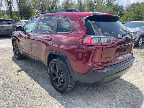 Used 2020 Jeep Cherokee Latitude Plus AWD/4WD image 7