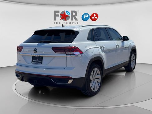 Used 2021 Volkswagen Atlas Cross Sport SE image 5
