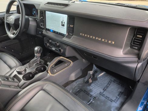 Certified 2025 Ford Bronco Badlands AWD/4WD image 37