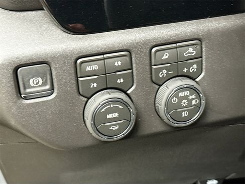 New 2026 Chevrolet Silverado 1500 LT Trail Boss w/ LT Trail Boss Premium Package image 10