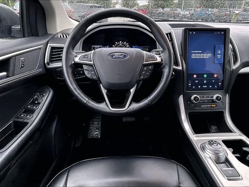 Used 2024 Ford Edge SEL AWD/4WD image 17