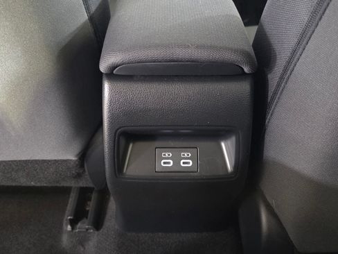 Used 2023 Toyota Corolla LE FWD image 16