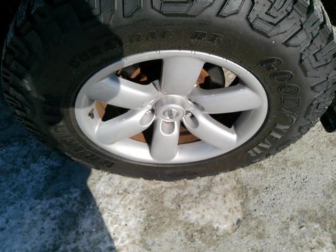 Used 2012 Nissan Titan SV w/ SV Value Truck Pkg image 12