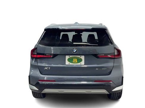 Used 2025 BMW X1 xDrive28i image 3