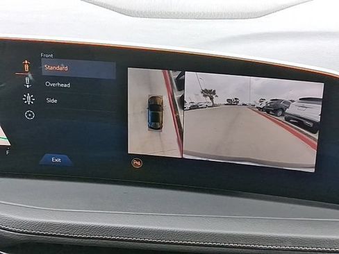 Used 2025 Cadillac XT4 Premium Luxury FWD image 14