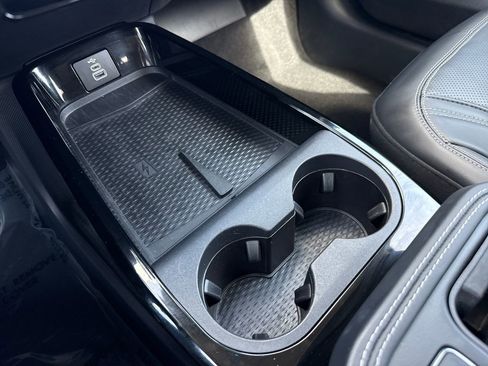 Used 2025 Ford Mustang Mach-E Premium RWD image 23