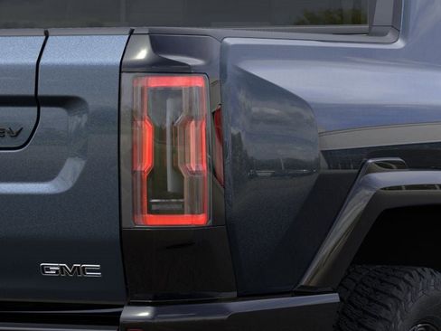 New 2025 GMC Hummer EV 2X image 11