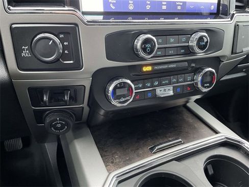 Used 2022 Ford F250 Lariat image 30