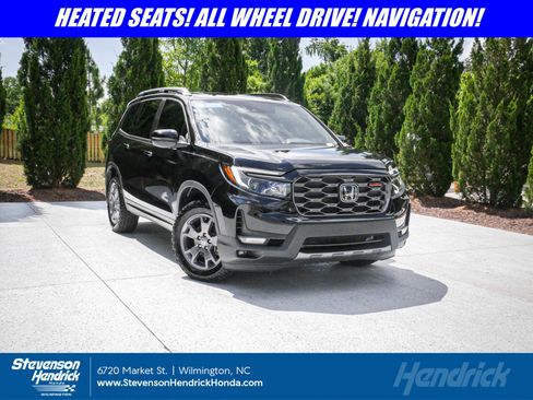 Used 2024 Honda Passport TrailSport image 1