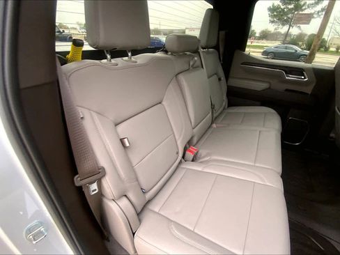 Used 2023 GMC Sierra 1500 SLT image 37