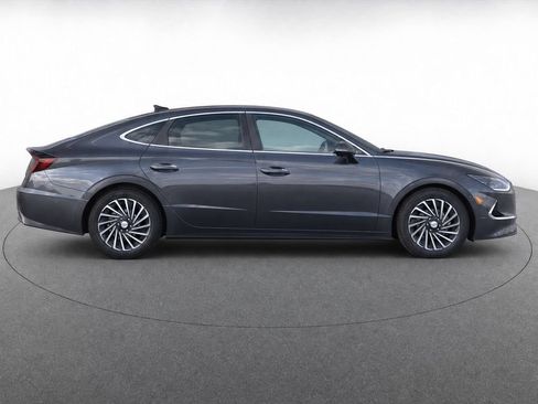 Certified 2023 Hyundai Sonata Limited FWD image 11