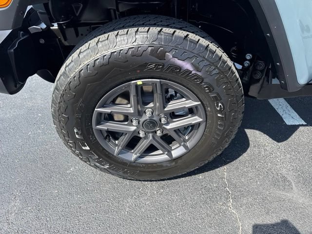 New 2026 Jeep Gladiator Sport AWD/4WD image 15