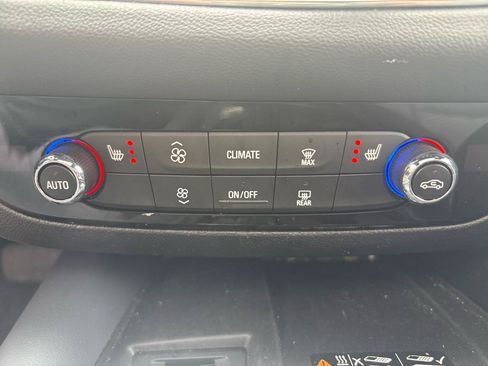 Used 2023 Buick Enclave Essence w/ Experience Buick Package AWD/4WD image 14