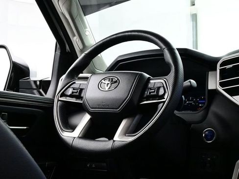 Used 2022 Toyota Tundra Limited image 19
