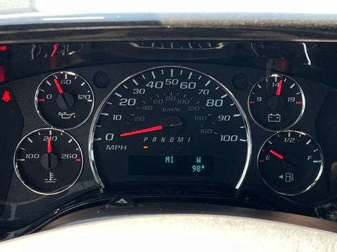 New 2026 GMC Savana 2500 w/ Driver Convenience Package RWD image 32