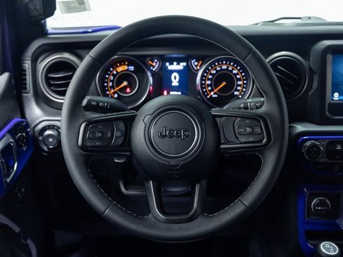 Used 2023 Jeep Wrangler Freedom Edition image 14