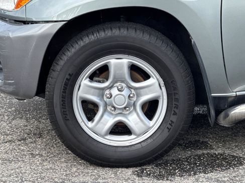 Used 2005 Toyota RAV4 Base image 25