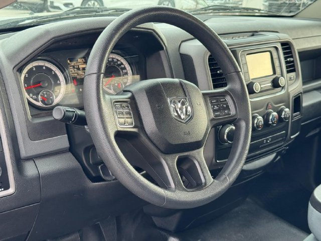 Used 2018 RAM 1500 Express RWD image 15