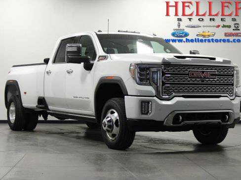 Used 2023 GMC Sierra 3500 Denali w/ Denali Ultimate Package AWD/4WD image 1