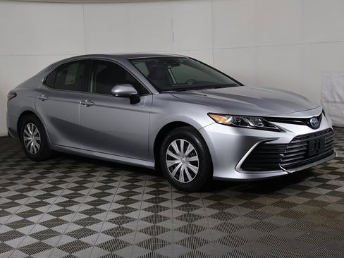 Used 2023 Toyota Camry LE image 39