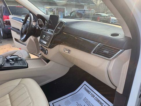 Used 2019 Mercedes-Benz GLE 43 AMG 4MATIC image 24