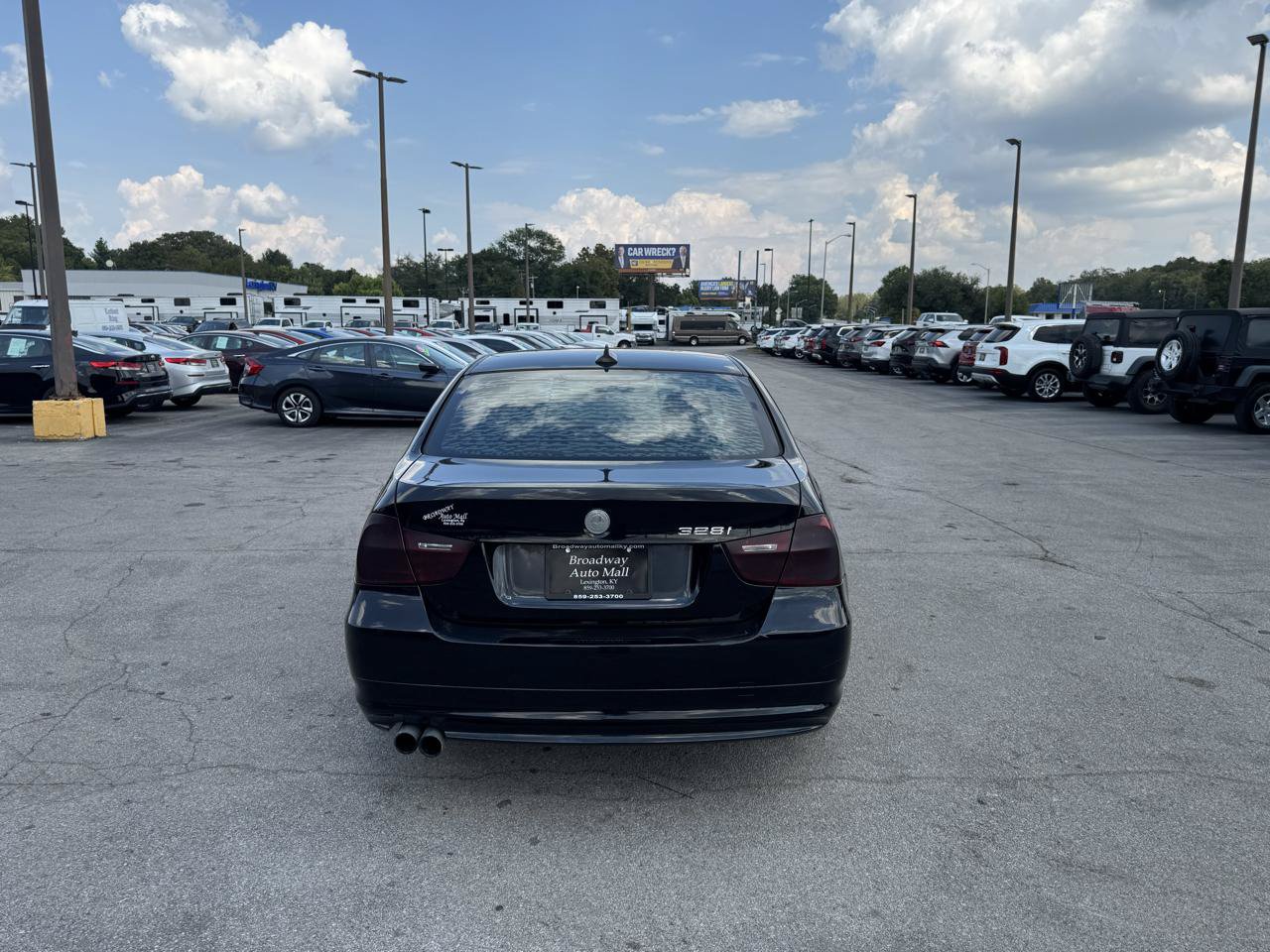 Used 2011 BMW 328i Sedan RWD image 4
