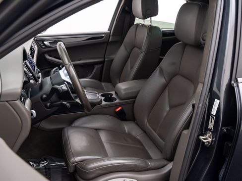 Used 2017 Porsche Macan S image 17