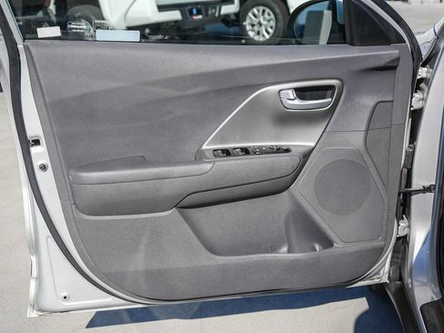 Used 2019 Kia Niro LX FWD image 20