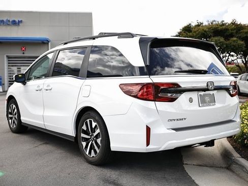New 2026 Honda Odyssey EX-L image 9
