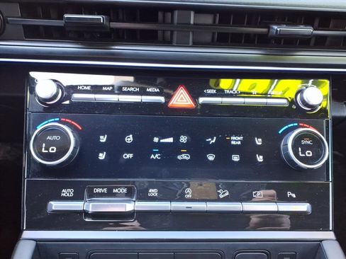 Certified 2025 Hyundai Santa Fe Calligraphy image 22