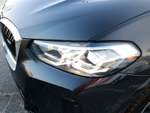 Used 2022 BMW X4 M40i w/ Premium Package image 32