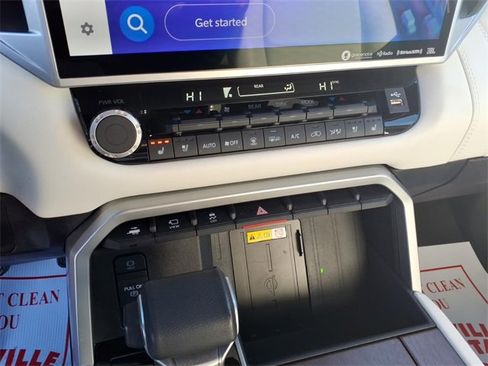 Used 2023 Toyota Sequoia Capstone image 21