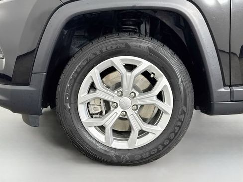 Used 2024 Jeep Compass Sport AWD/4WD image 33