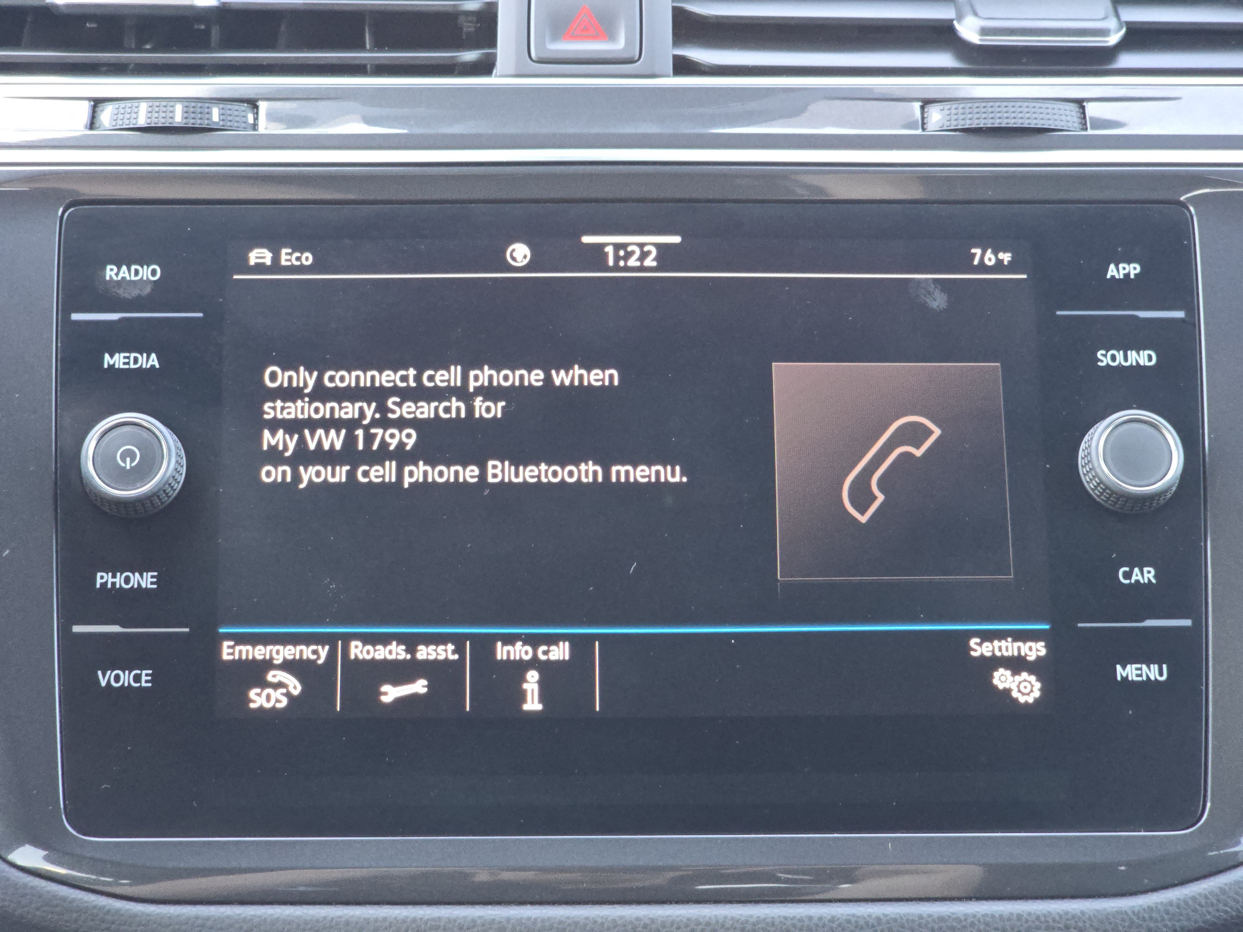 Certified 2022 Volkswagen Tiguan SE R-Line AWD/4WD image 12