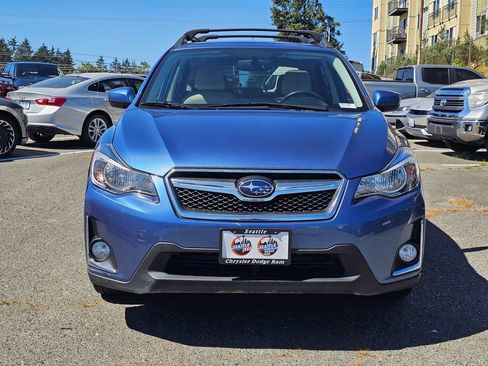 Used 2016 Subaru Crosstrek 2.0i Premium w/ Moonroof Package AWD/4WD image 2