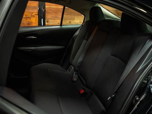 Used 2020 Toyota Corolla LE FWD image 10