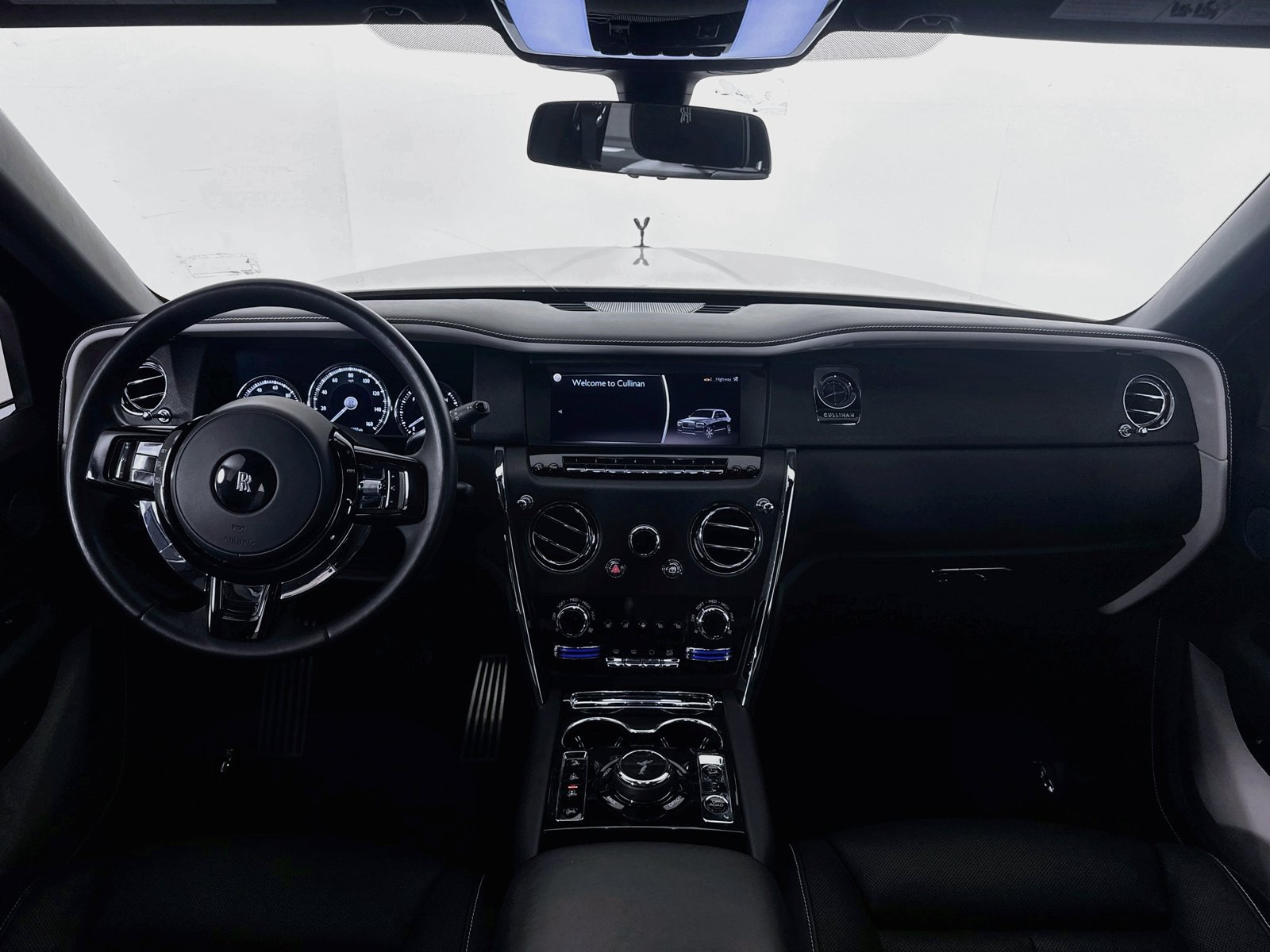 Certified 2021 Rolls-Royce Cullinan AWD/4WD image 4