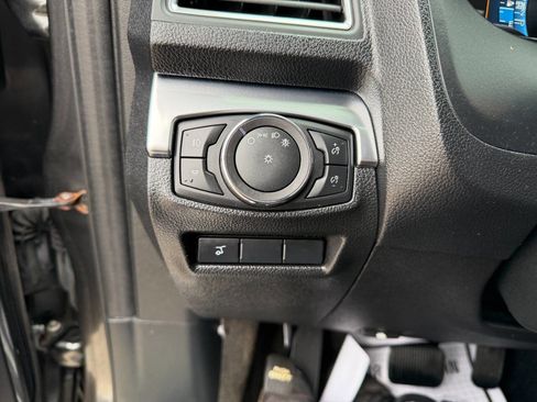 Used 2018 Ford Explorer Limited AWD/4WD image 17