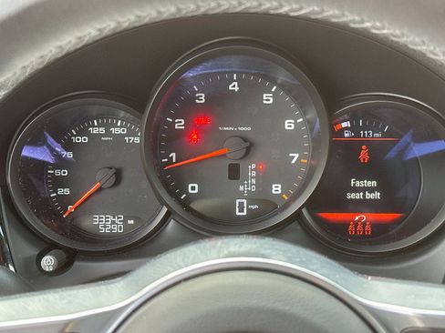 Used 2021 Porsche Macan image 24