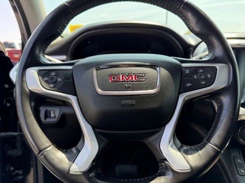 Used 2019 GMC Acadia SLE AWD/4WD image 18