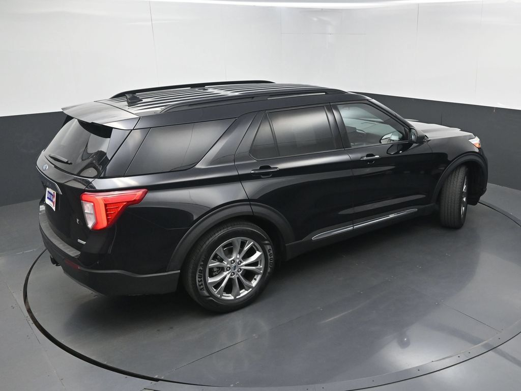 Used 2020 Ford Explorer XLT w/ Equipment Group 202A RWD image 33