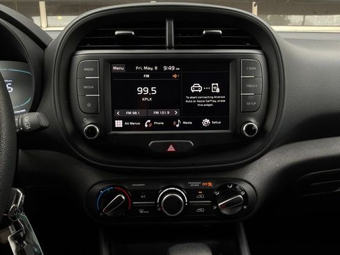 Used 2025 Kia Soul LX w/ LX Technology Package FWD image 22