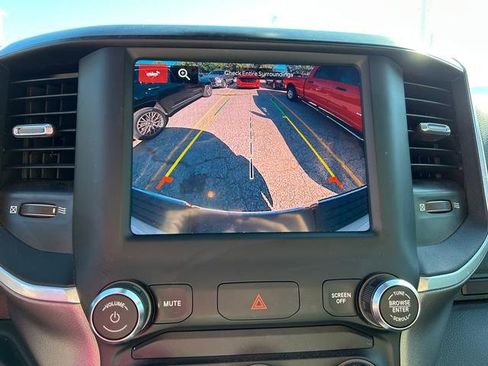 Used 2024 RAM 2500 Big Horn w/ Bed Utility Group image 18