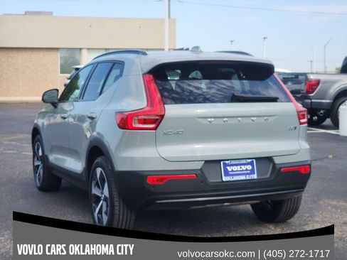 Used 2026 Volvo XC40 B5 Plus w/ Protection Package Premier AWD/4WD image 4