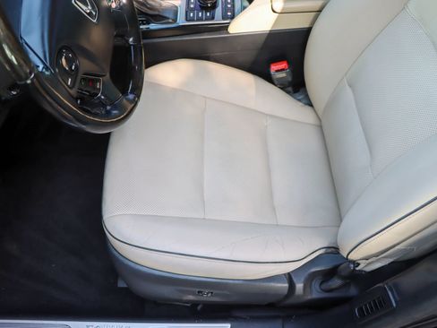 Used 2016 Hyundai Equus Ultimate RWD image 16