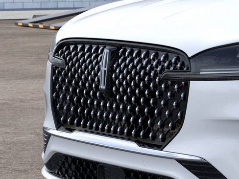 New 2026 Lincoln Aviator Black Label w/ Dynamic Handling Package AWD/4WD image 17