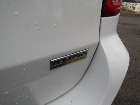 Used 2019 Dodge Grand Caravan SE w/ UConnect Hands-Free Group image 34